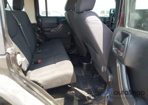 2013 Jeep Wrangler Unlimited Sport z USA, uszkodzony, nr VIN 1C4BJWDG9DL569109